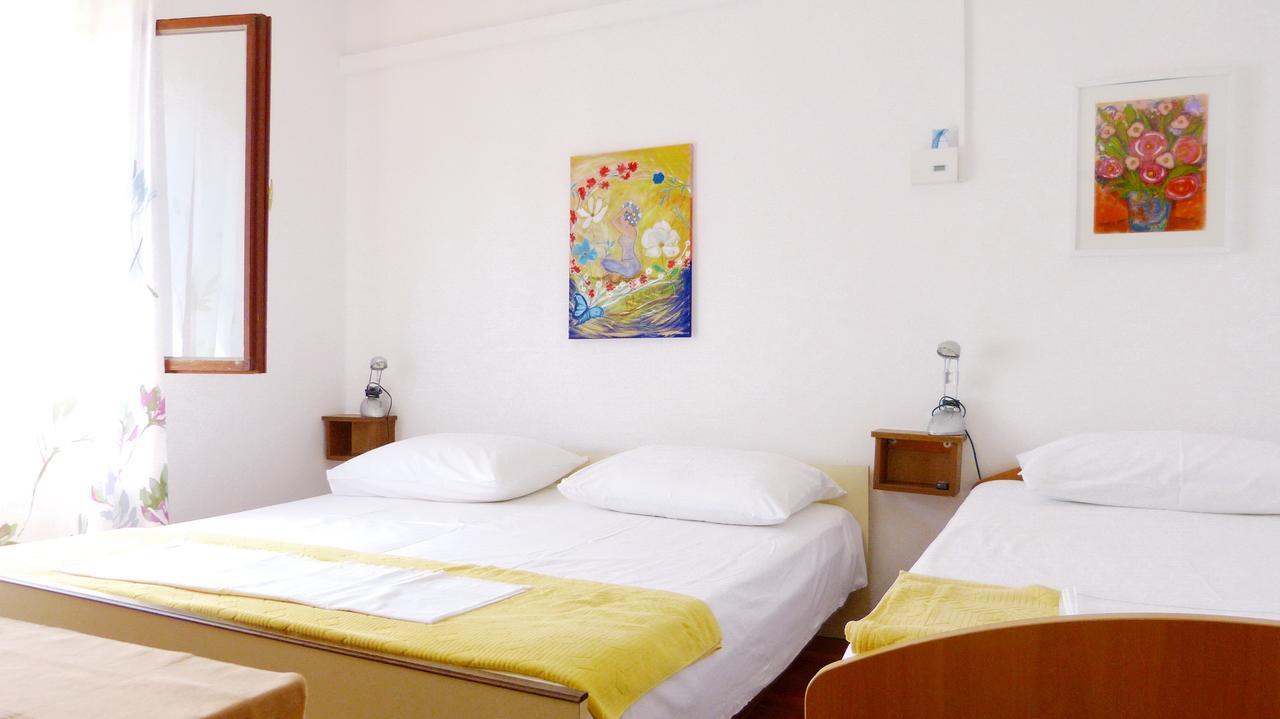 Beach Front Apartments Balica Rat Omiš Extérieur photo