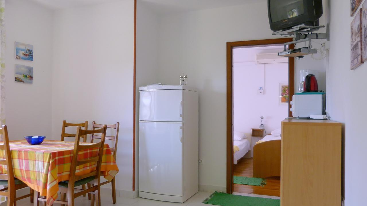 Beach Front Apartments Balica Rat Omiš Extérieur photo