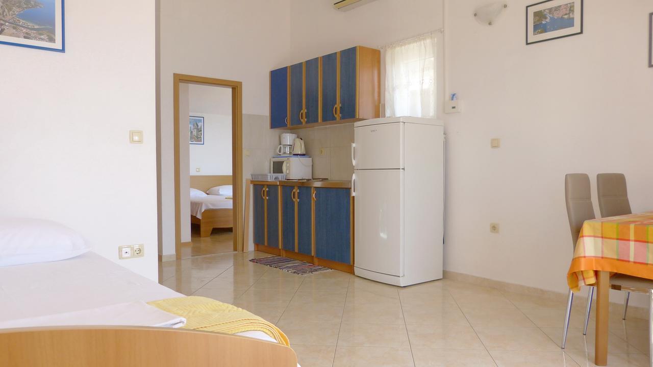 Beach Front Apartments Balica Rat Omiš Extérieur photo